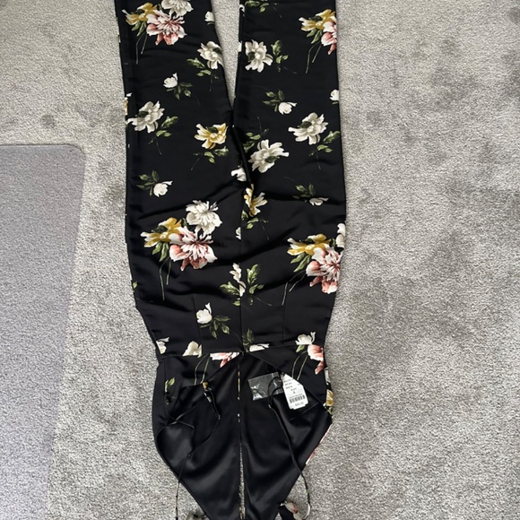 Floral jumpsuit - Picture 3 of 6